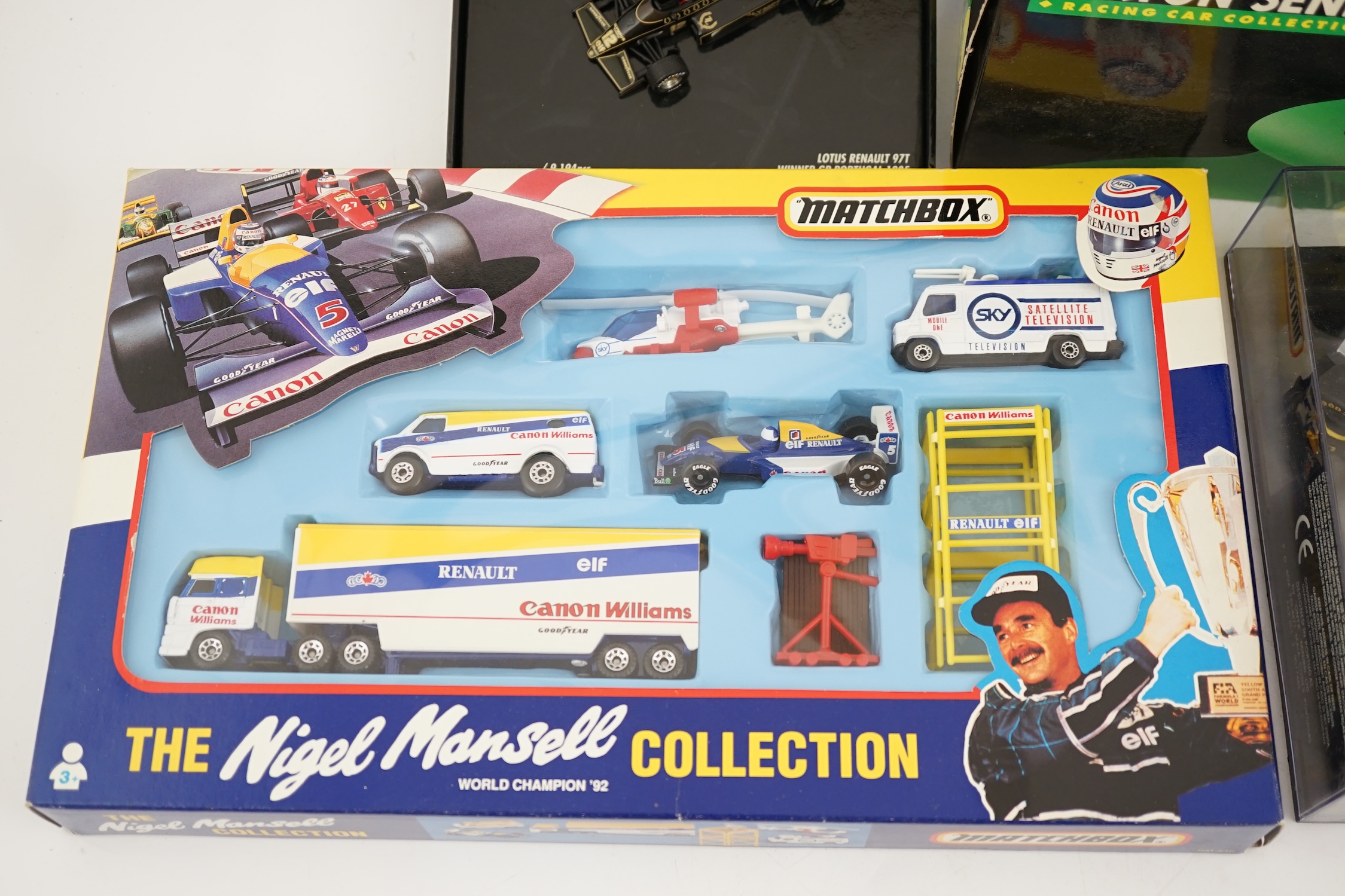 Twenty-one diecast motor racing related models by Onyx, Minichamps, Bburago, etc. including; three Onyx 1:24 scale formula One racing cars, eight Bburago 1:24 scale Formula One cars